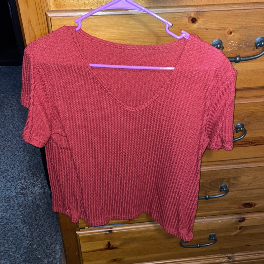 Red woven tee